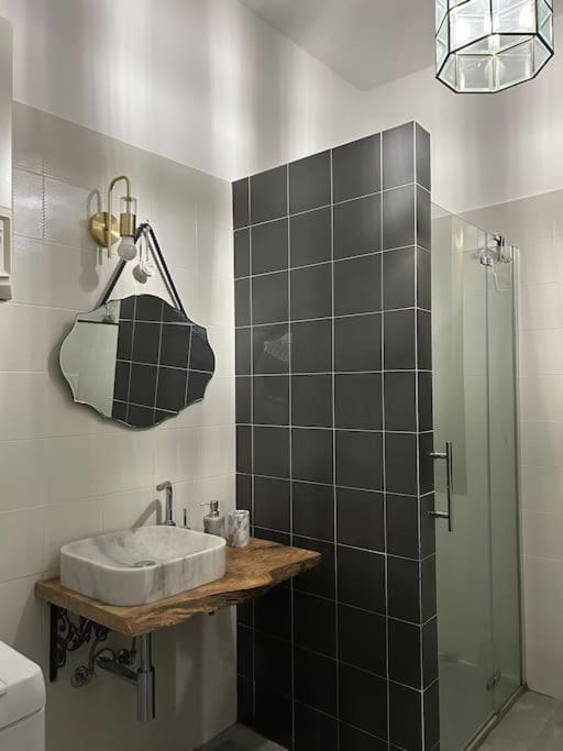 App Di Tania Apartment Reggio Emilia Luaran gambar